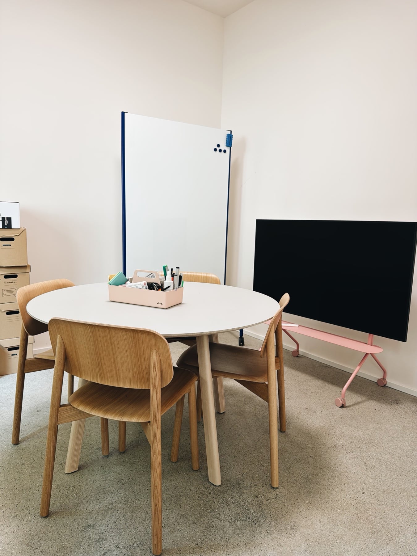 The meeting room with a round table